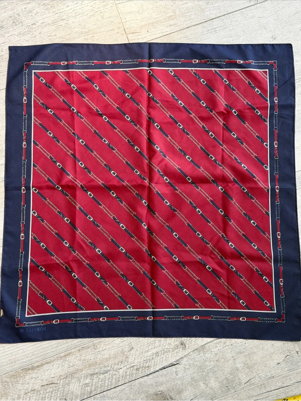 Borelli Vintage 80’s Italy Womens Equestrian Chain Belt Derby Design Scarf